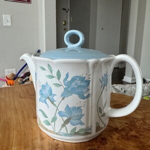 Sadler Floral Teapot England